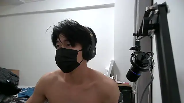Snapshot of wuzhimao0207 chatting on 12-18-24, 03:22 wuzhimao0207 online show from 12-18-24, 03:22