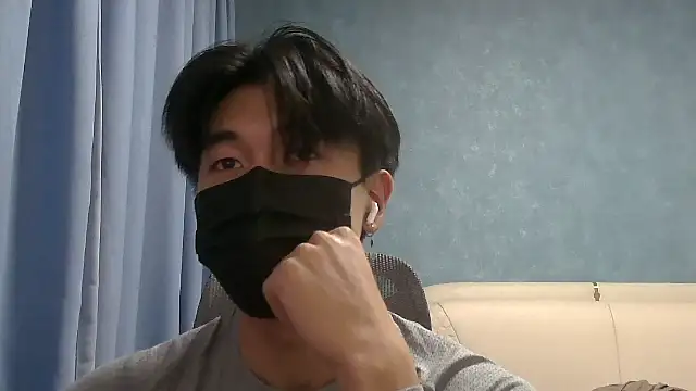 Snapshot of wuzhimao0207 chatting on 05-18-26, 03:06 wuzhimao0207 online show from 05-18-26, 03:06