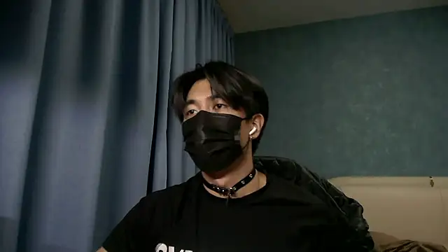 wuzhimao0207 online show from 06-19-26, 11:49