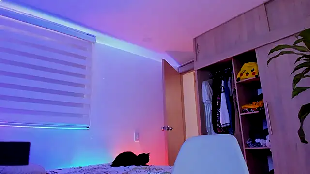 aldrinwhite online show from 12-01-25, 04:30