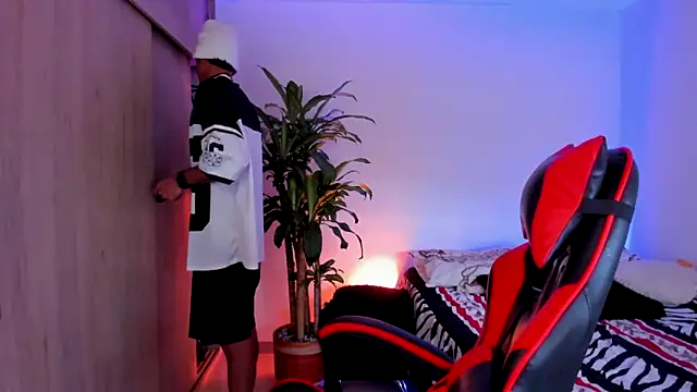 aldrinwhite online show from 03-05-26, 04:03