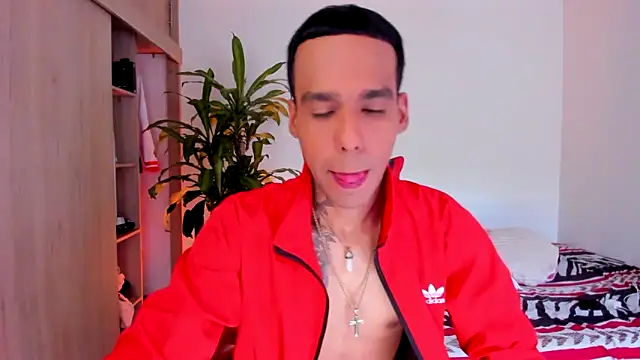 Snapshot of aldrinwhite chatting on 05-05-26, 05:16 aldrinwhite online show from 05-05-26, 05:16