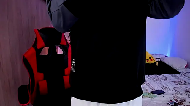 aldrinwhite online show from 03-17-26, 06:00