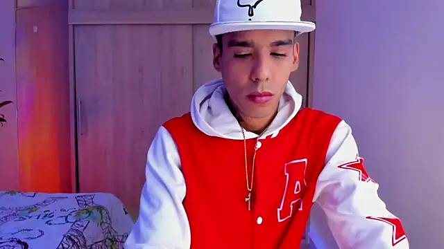 aldrinwhite online show from 11-09-25, 05:17