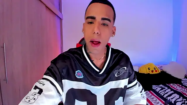 aldrinwhite online show from 02-27-26, 06:52