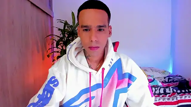 Snapshot of aldrinwhite chatting on 04-25-26, 05:21 aldrinwhite online show from 04-25-26, 05:21