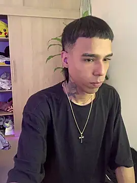 aldrinwhite online show from 11-20-25, 03:23