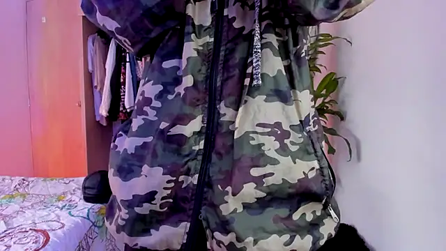 aldrinwhite online show from 12-04-25, 04:50