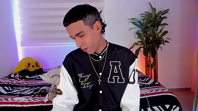 aldrinwhite online show from 10-30-25, 06:05