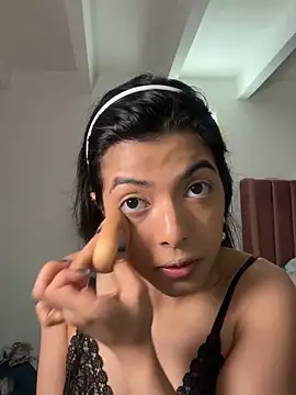 Chrishell  online show from 03-10-26, 04:27