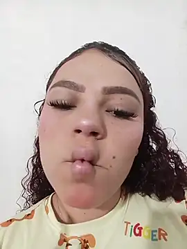 Mommy-Hot online show from 04-20-26, 01:56