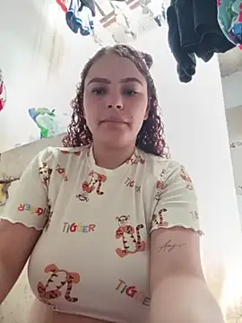 Mommy-Hot online show from 05-11-26, 04:15
