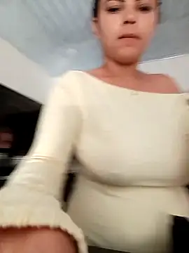 Mommy-Hot online show from 01-15-26, 12:41