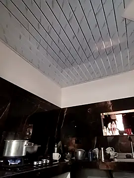 Mommy-Hot online show from 12-19-25, 01:24