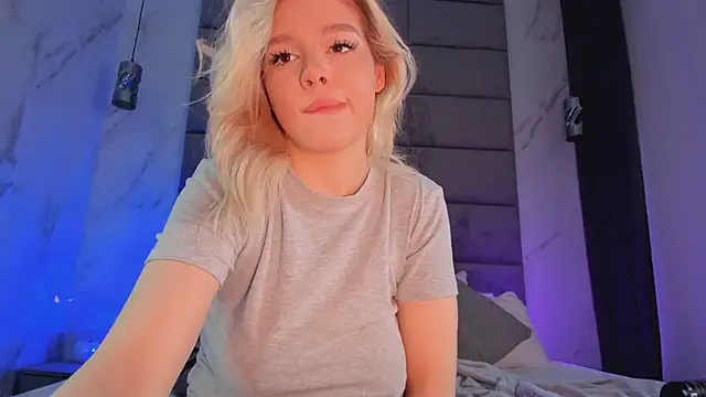 Anna Robinson online show from 02-06-26, 02:18