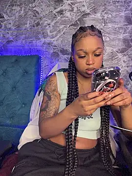 Melany Williams online show from 03-10-26, 01:15