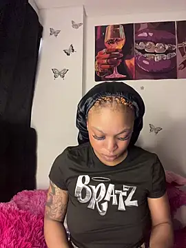 Melany Williams online show from 05-19-26, 02:02