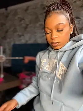 Melany Williams online show from 10-21-25, 12:48