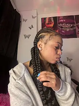 Melany Williams online show from 04-28-26, 12:42