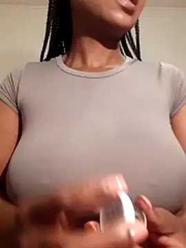 Snapshot of realsquirter chatting on 05-26-26, 07:01 realsquirter online show from 05-26-26, 07:01