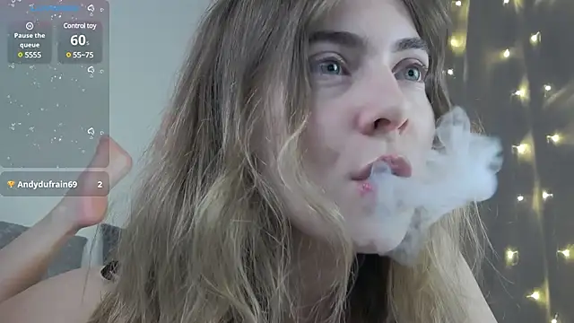 chloi hes online show from 02-10-25, 07:17