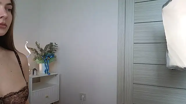 chloi hes online show from 05-13-26, 10:33