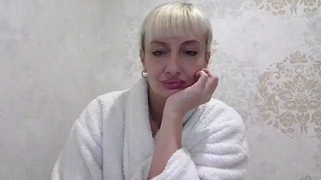 BlondyIren online show from 12-02-24, 08:06