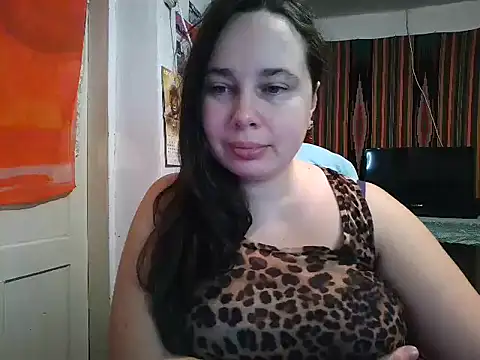 Snapshot of Cora_Maro chatting on 12-21-25, 12:57 Cora Maro online show from 12-21-25, 12:57