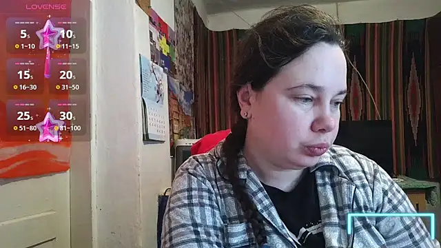 Snapshot of Cora_Maro chatting on 04-29-26, 10:27 Cora Maro online show from 04-29-26, 10:27