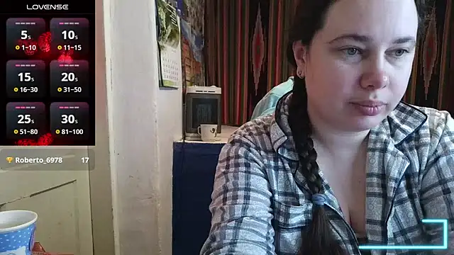 Snapshot of Cora_Maro chatting on 05-18-26, 11:31 Cora Maro online show from 05-18-26, 11:31