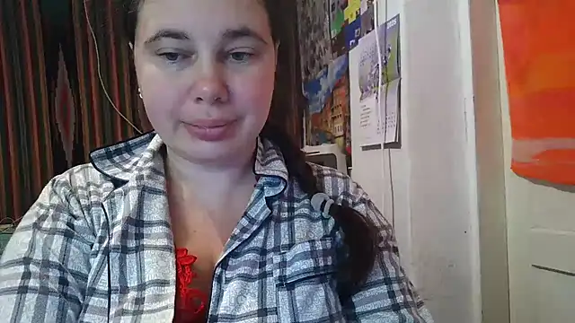 Snapshot of Cora_Maro chatting on 10-05-25, 09:16 Cora Maro online show from 10-05-25, 09:16