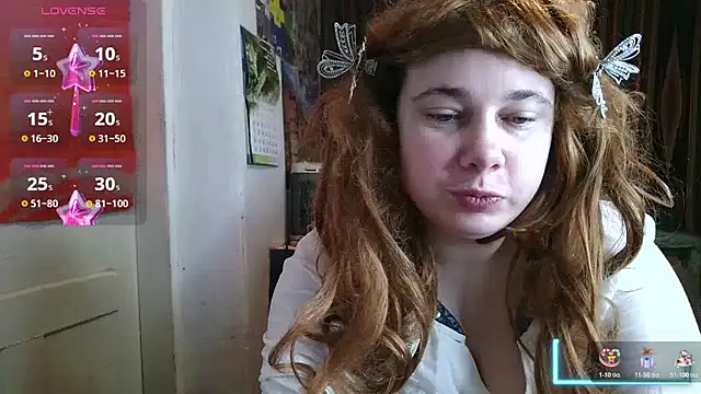 Snapshot of Cora_Maro chatting on 05-25-26, 12:15 Cora Maro online show from 05-25-26, 12:15