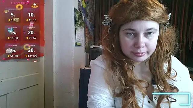 Snapshot of Cora_Maro chatting on 05-15-26, 12:03 Cora Maro online show from 05-15-26, 12:03