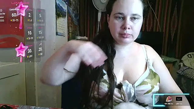Snapshot of Cora_Maro chatting on 06-30-26, 10:15 Cora Maro online show from 06-30-26, 10:15