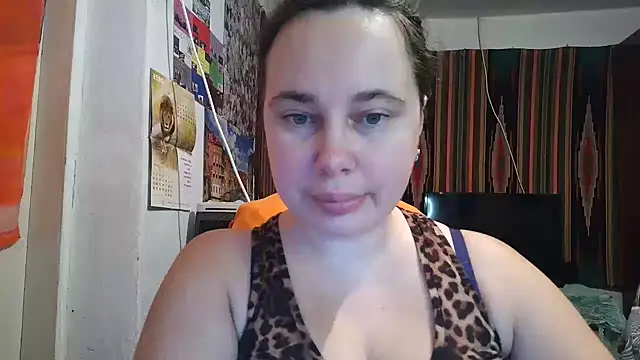 Snapshot of Cora_Maro chatting on 12-14-25, 10:37 Cora Maro online show from 12-14-25, 10:37