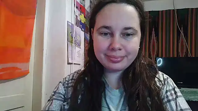 Snapshot of Cora_Maro chatting on 10-30-25, 01:26 Cora Maro online show from 10-30-25, 01:26