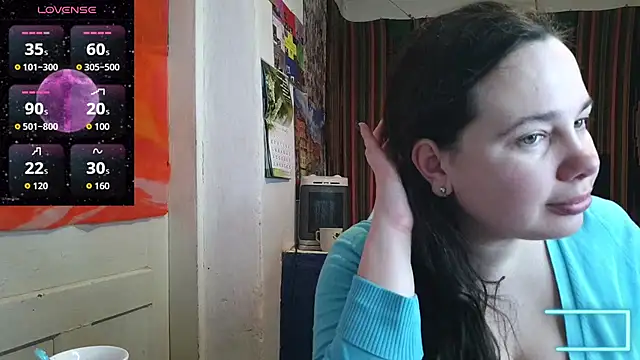 Snapshot of Cora_Maro chatting on 05-16-26, 12:53 Cora Maro online show from 05-16-26, 12:53
