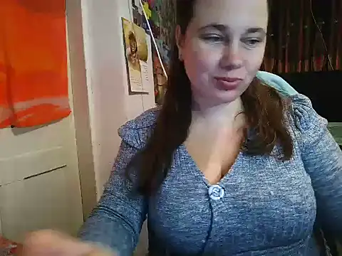 Snapshot of Cora_Maro chatting on 11-10-25, 12:43 Cora Maro online show from 11-10-25, 12:43