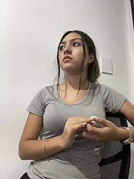 Emelie Ch1 online show from 03-18-25, 10:48