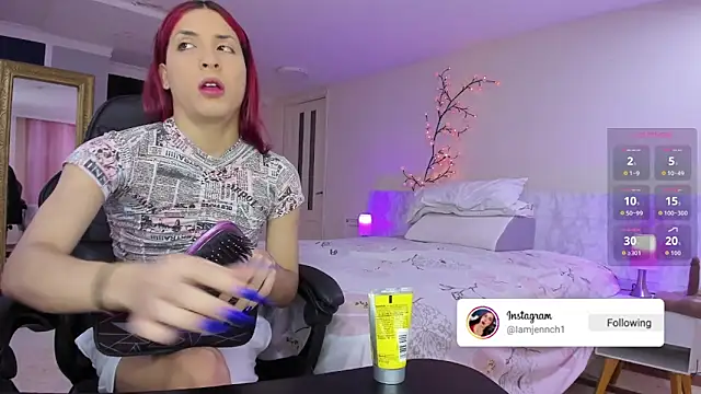 charolbruce 1 online show from 11-27-25, 12:16