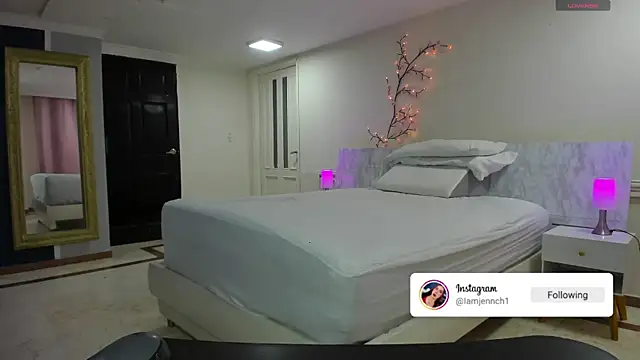 charolbruce 1 online show from 02-26-26, 11:43