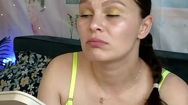 MadameDeFeu online show from 06-06-26, 10:31