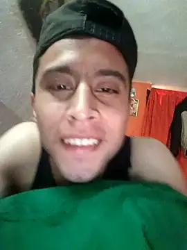 Mich Stev9524 online show from 12-21-25, 02:30