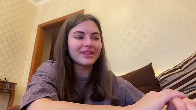 Snapshot of AmiCumOn chatting on 03-07-25, 10:46 AmiCumOn online show from 03-07-25, 10:46
