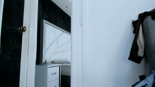 AbigailWilliams  online show from 11-13-25, 11:14