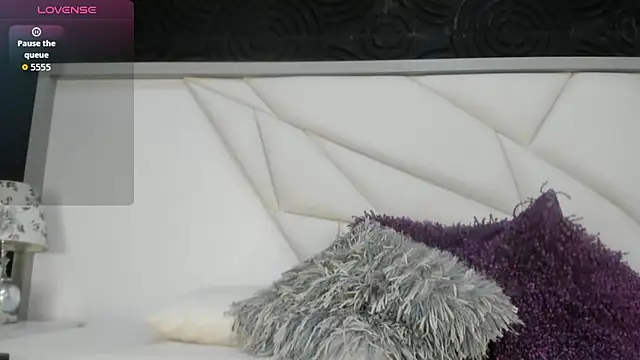 AbigailWilliams  online show from 12-04-25, 11:20