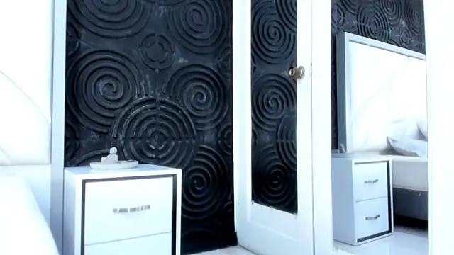 AbigailWilliams  online show from 11-03-25, 11:25