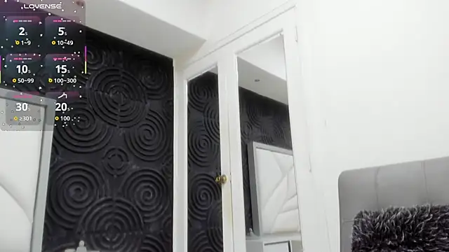 AbigailWilliams  online show from 10-24-25, 11:09