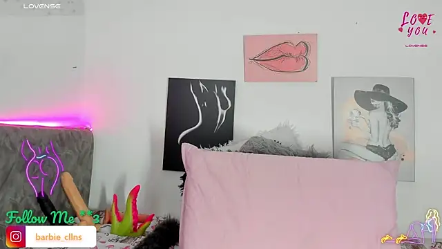 BarbieHotLaura online show from 11-23-25, 09:58