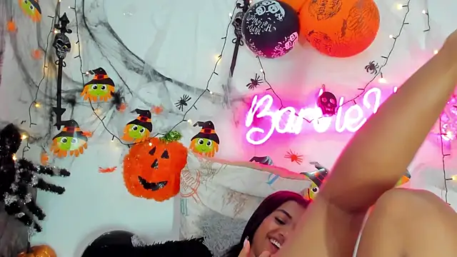 BarbieHotLaura online show from 10-23-25, 03:49